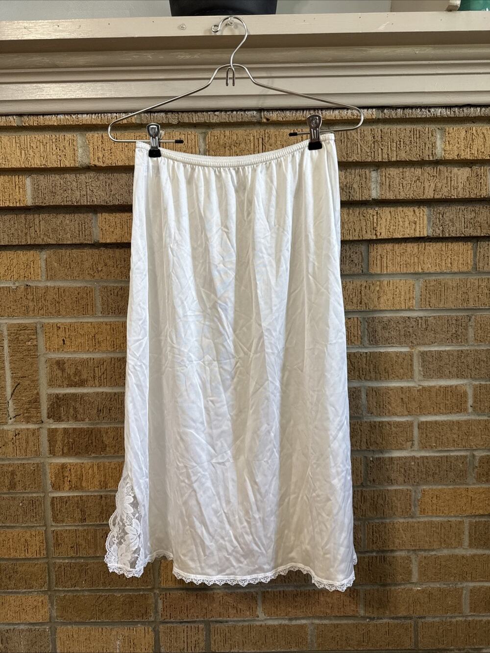 Vintage 1970s Maidenform White Something Special Half Slip Lace Hem ILGWU USA L
